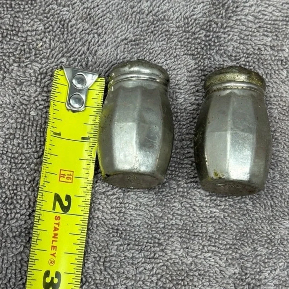Vintage 1940s Baronial Plate Mini Silverplate Salt Pepper Shakers 1.5